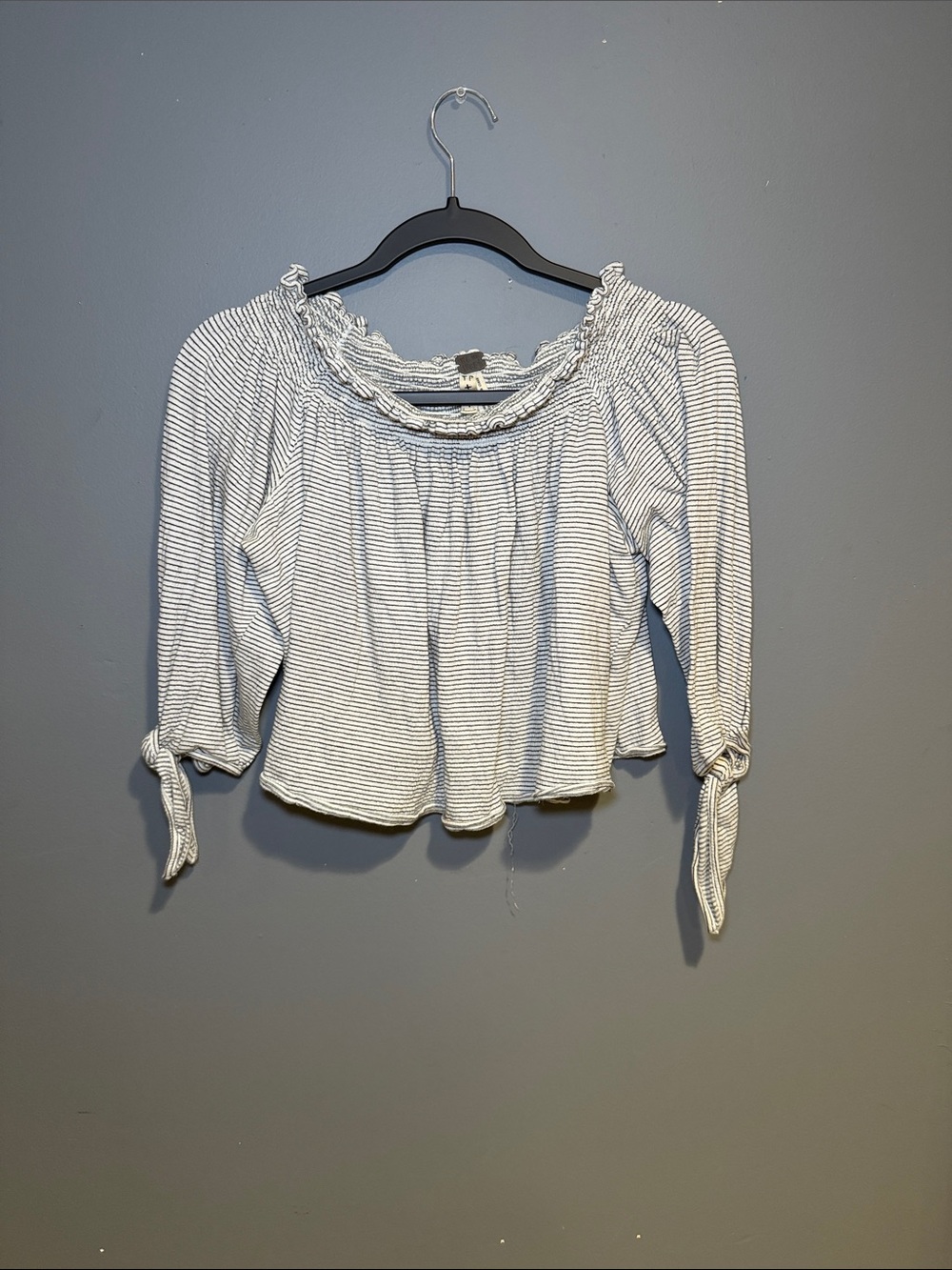 Striped Off-Shoulder Peasant Top - White/Black